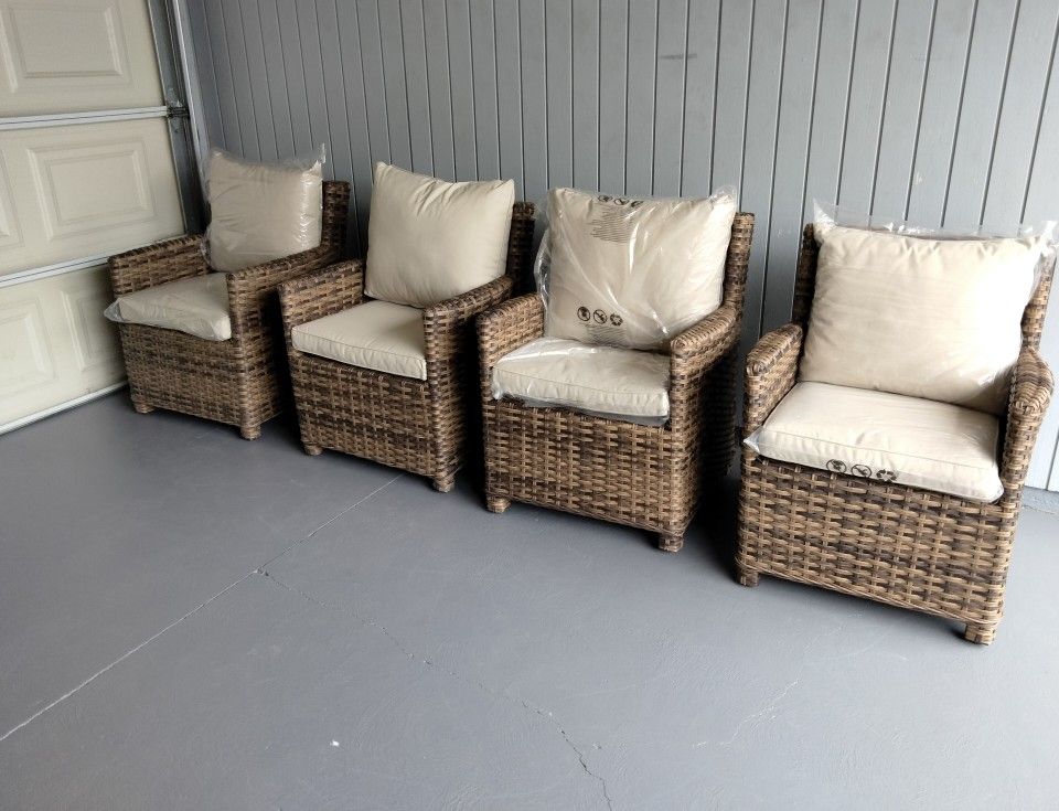 4 outdoor patio woven club chairs with cushions 