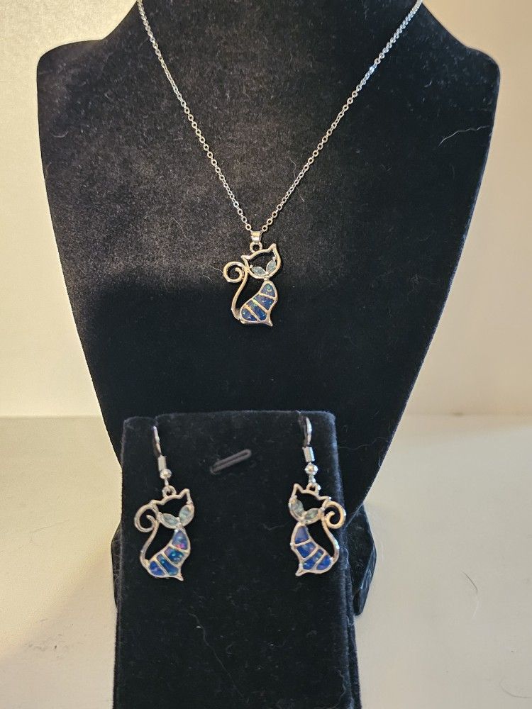 New Silver Blue Fire Opal Cat Necklace And Earrings