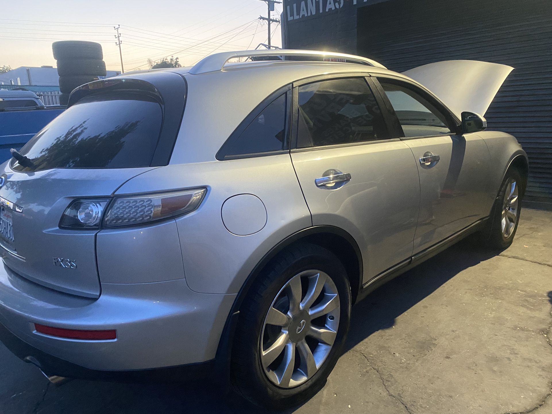 2005 Infiniti Fx35