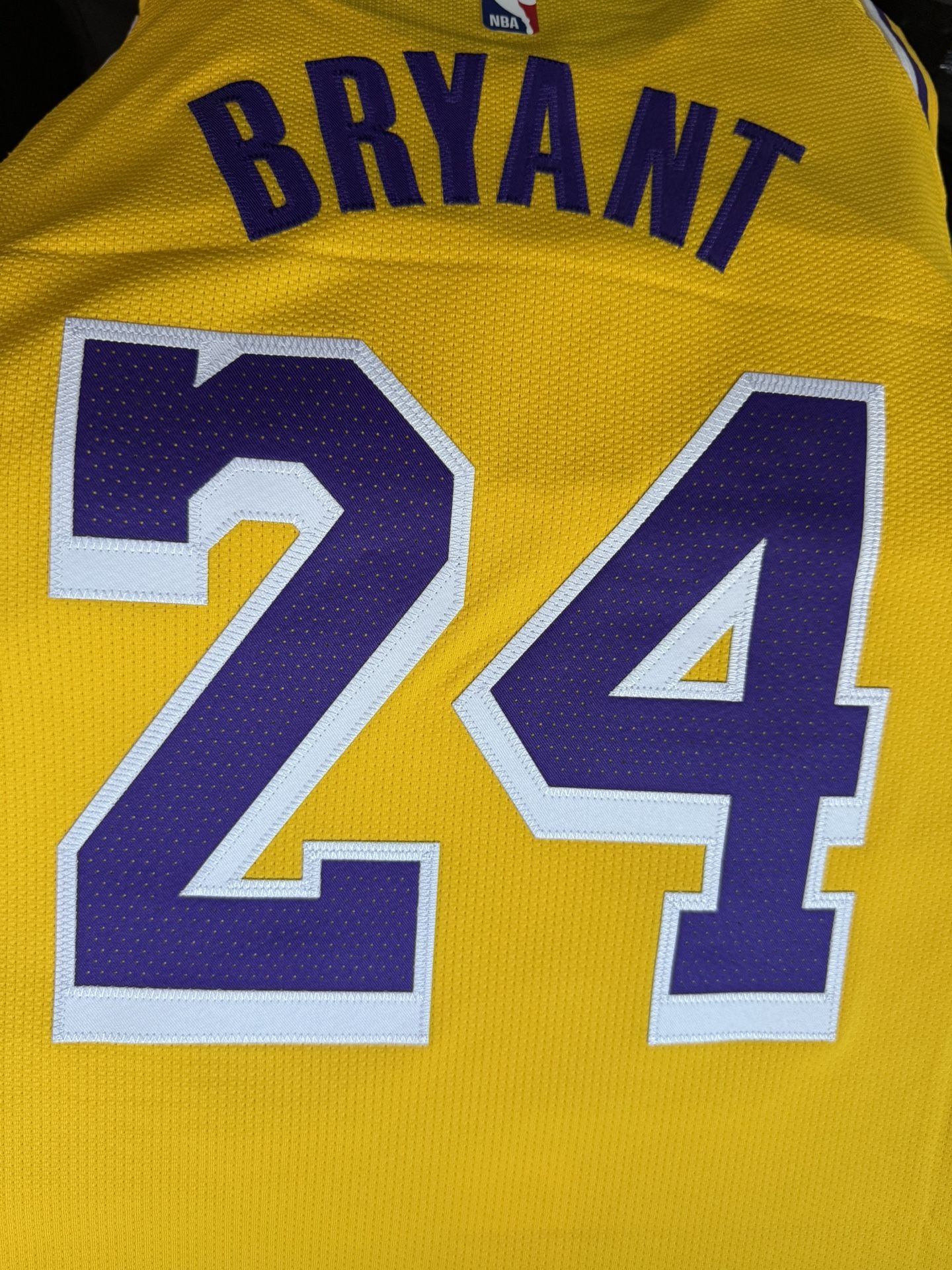 Nike LA Lakers Icon Edition Jersey 2022/23 Kobe Bryant Size 52(XL)