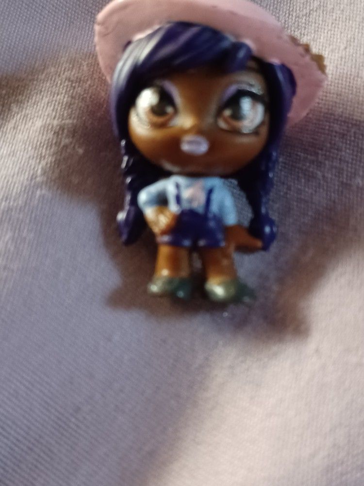 #Hatchimals Mini Pixies Series Firefly Zaya Figure