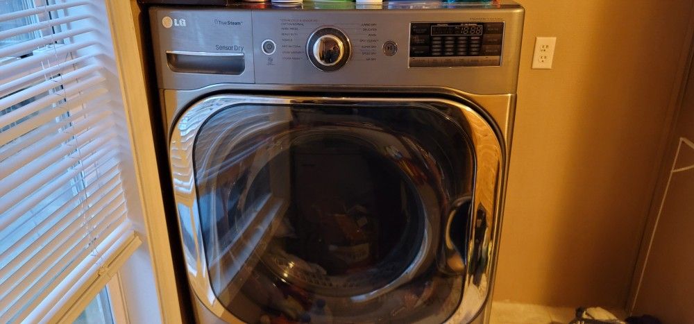Lg Front Load Washer And Dryer With Pedestals 
