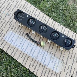 92-95 Jeep Wrangler YJ Dash Cluster Gauge Fuel Temp Volt Oil OEM