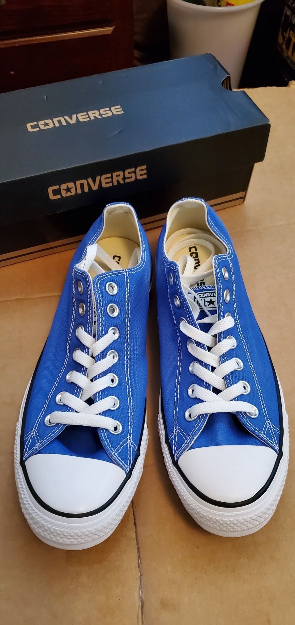 Converse Chuck Taylor All Star Seasonal Hyper Royal Blue size 9.5 Mens