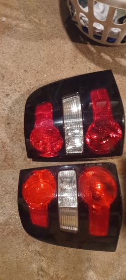 Aftermarket brand new Ford explorer front and rear lights