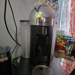 Nepresso Vertuo With Milk Frother 