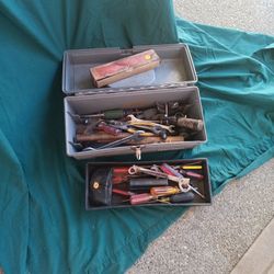 Craftsman Tool box w/ tools