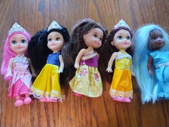 Little Dolls Set of 5 Mini Princess Dolls Adjustable Arms and Legs Perfect for Doll Houses 5 1/2" tall