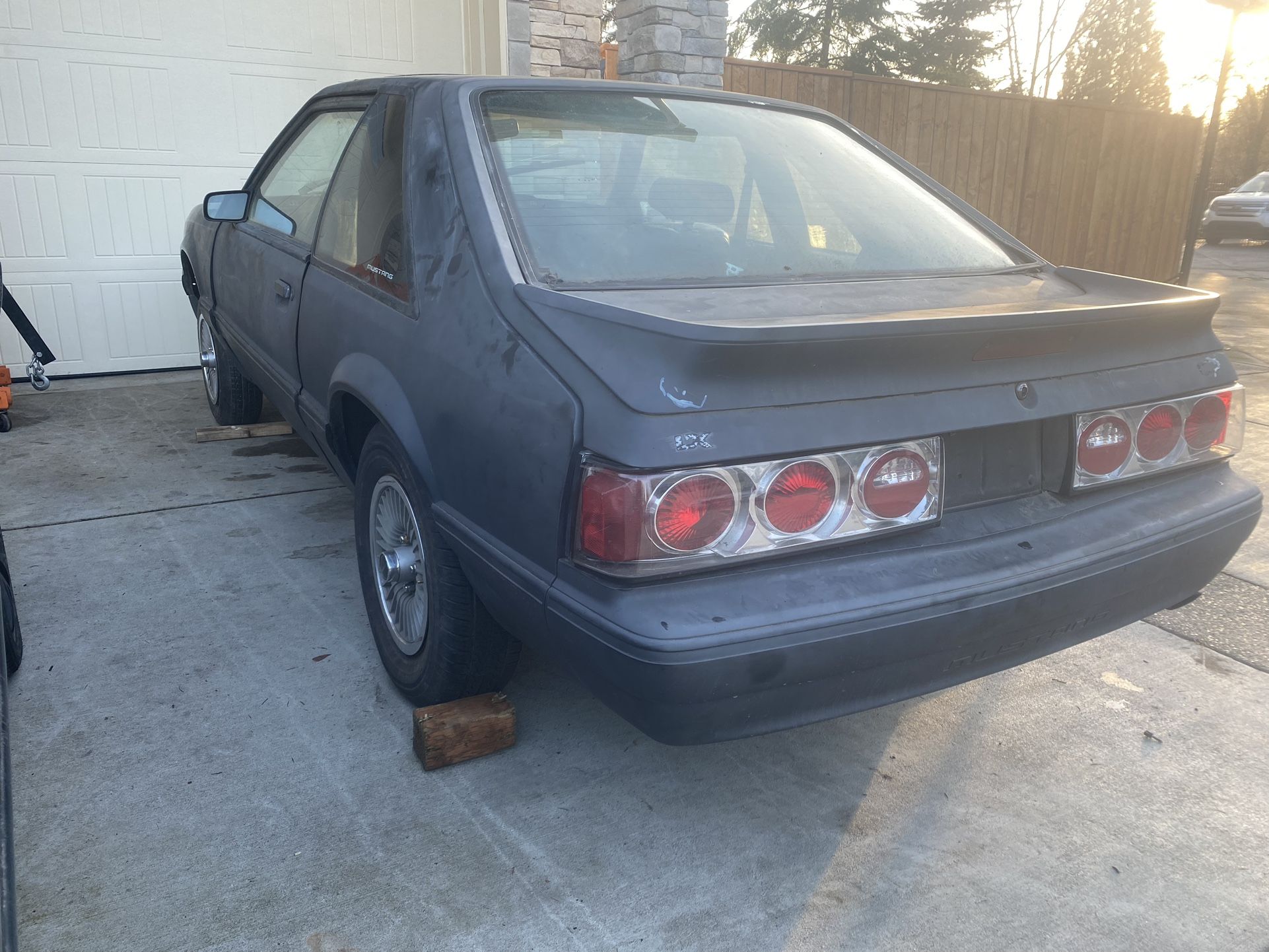1990 Ford Mustang
