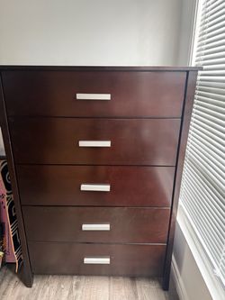 5-drawer Dresser
