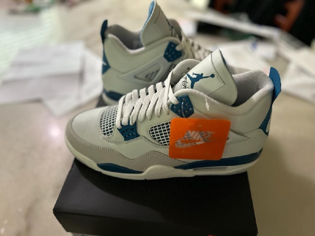 Jordan 4 Military Blue