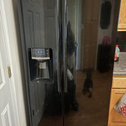 Refrigrator 