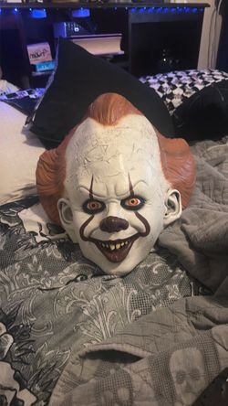 Pennywise IT Clown Halloween Latex Mask