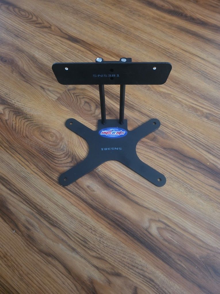 FRONT LICENSE PLATE BRACKET NEW