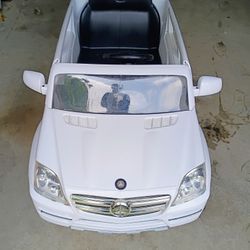 Kids 12v Mercedes Benz
