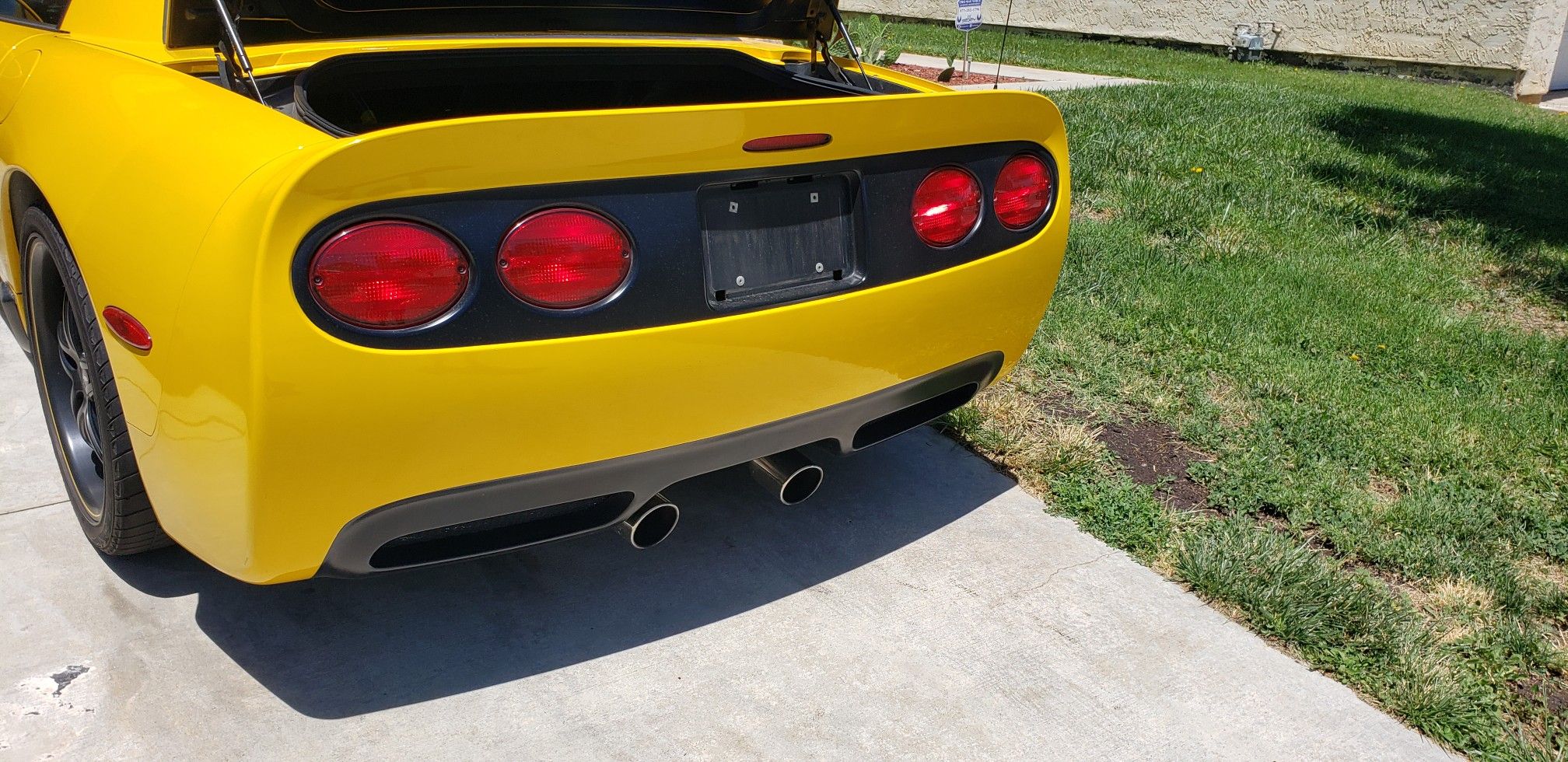 C5 Rear Main 97 - 04 C5 Corvette rear bumper cover for Sale in Palmdale, CA - OfferUp