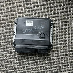 2014 Toyota Sienna 89(contact info removed)1 Computer Engine Control ECU Module
