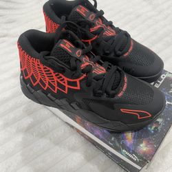 LAMELO BALL BASKETBALL PUMA SHOES