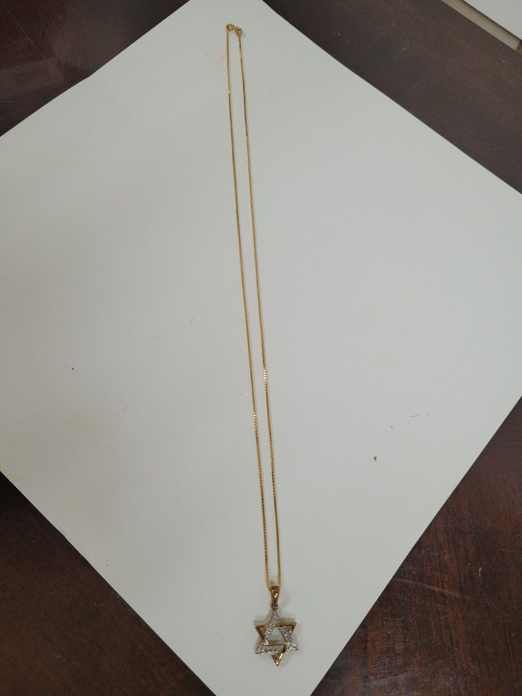 14k Gold Necklace With Pendant 