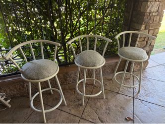 3 swivel metal Bar Stools ……PENDING……
