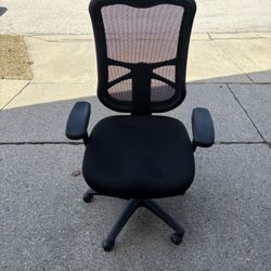 Alera Office Chair/Gaming Chair