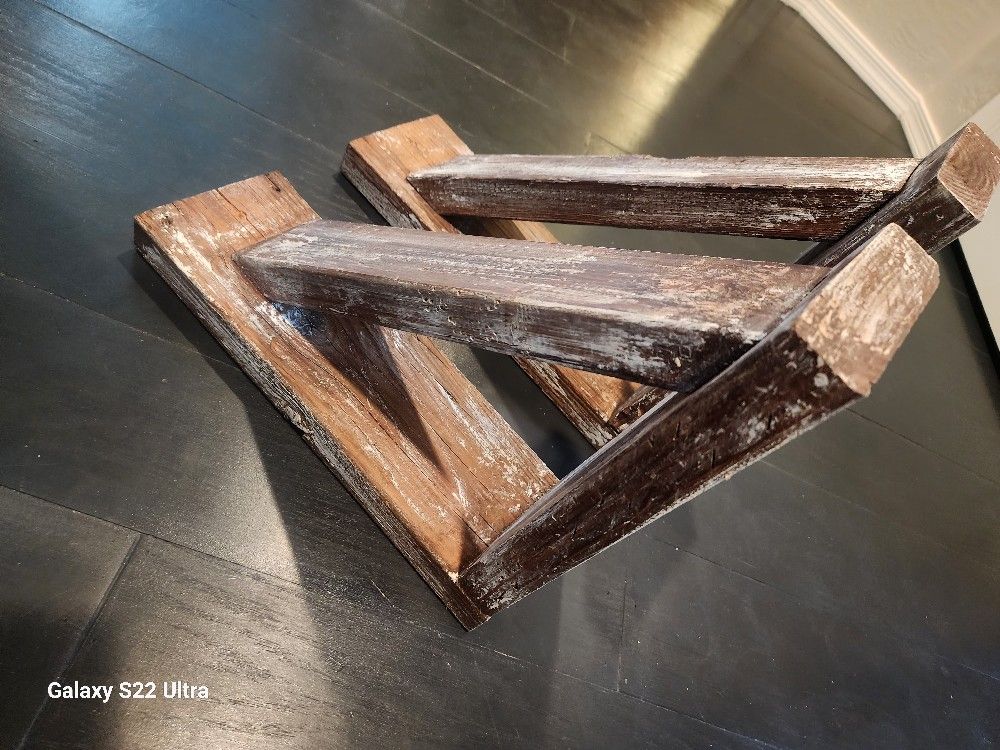 16x14x5 DIY Corbels From Reclaimed Wood