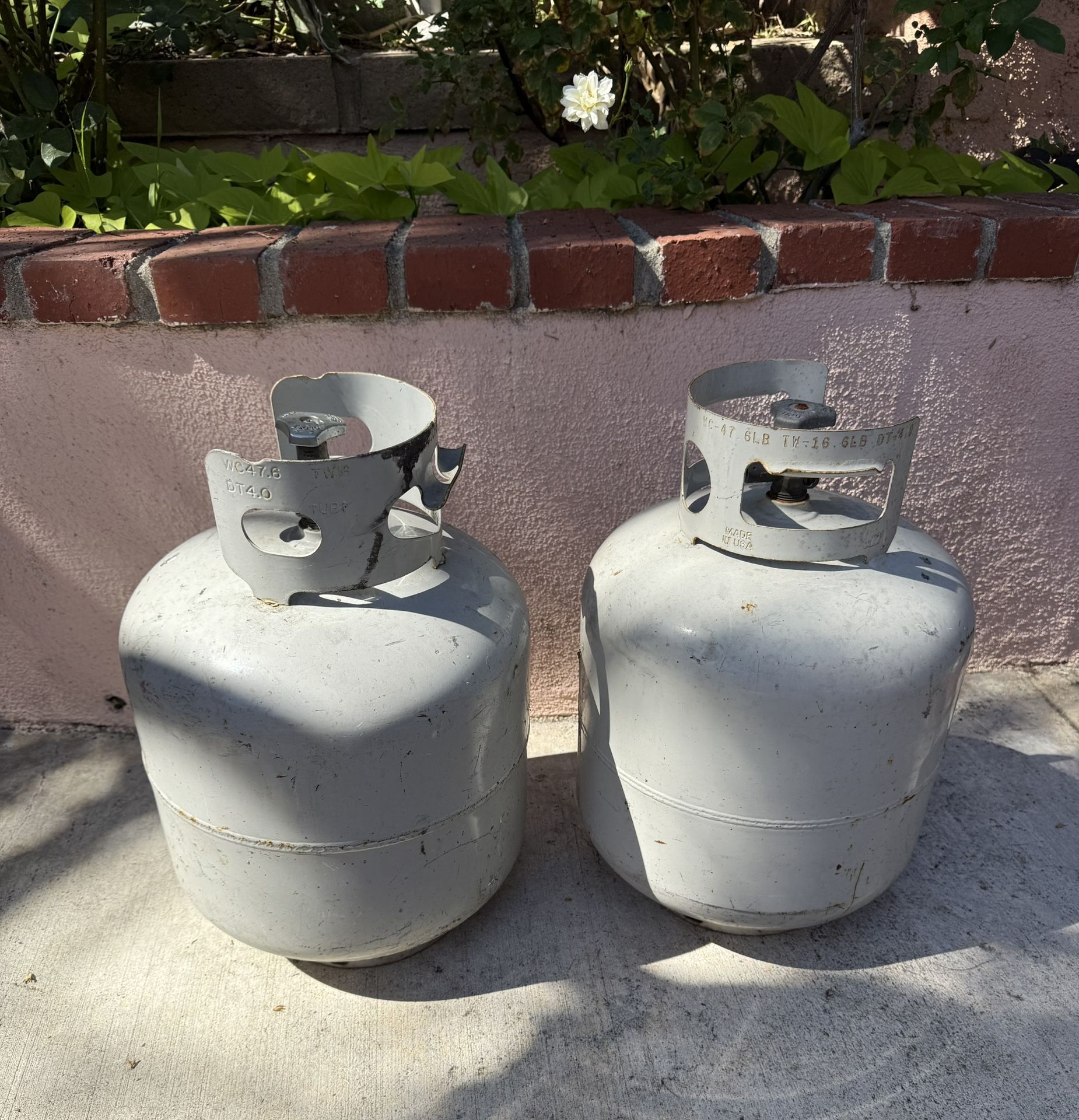 EMPTY Propane Tanks