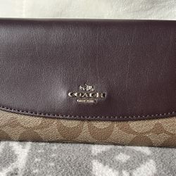Wallet Large Coach 😍