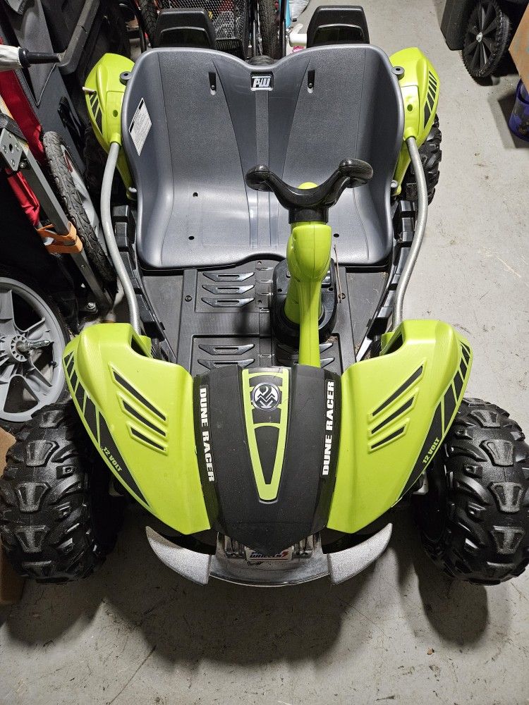 Power Wheels Dune Racer Battery-Powered Ride-on, 12 V, Max Speed: 5 mph, Green
