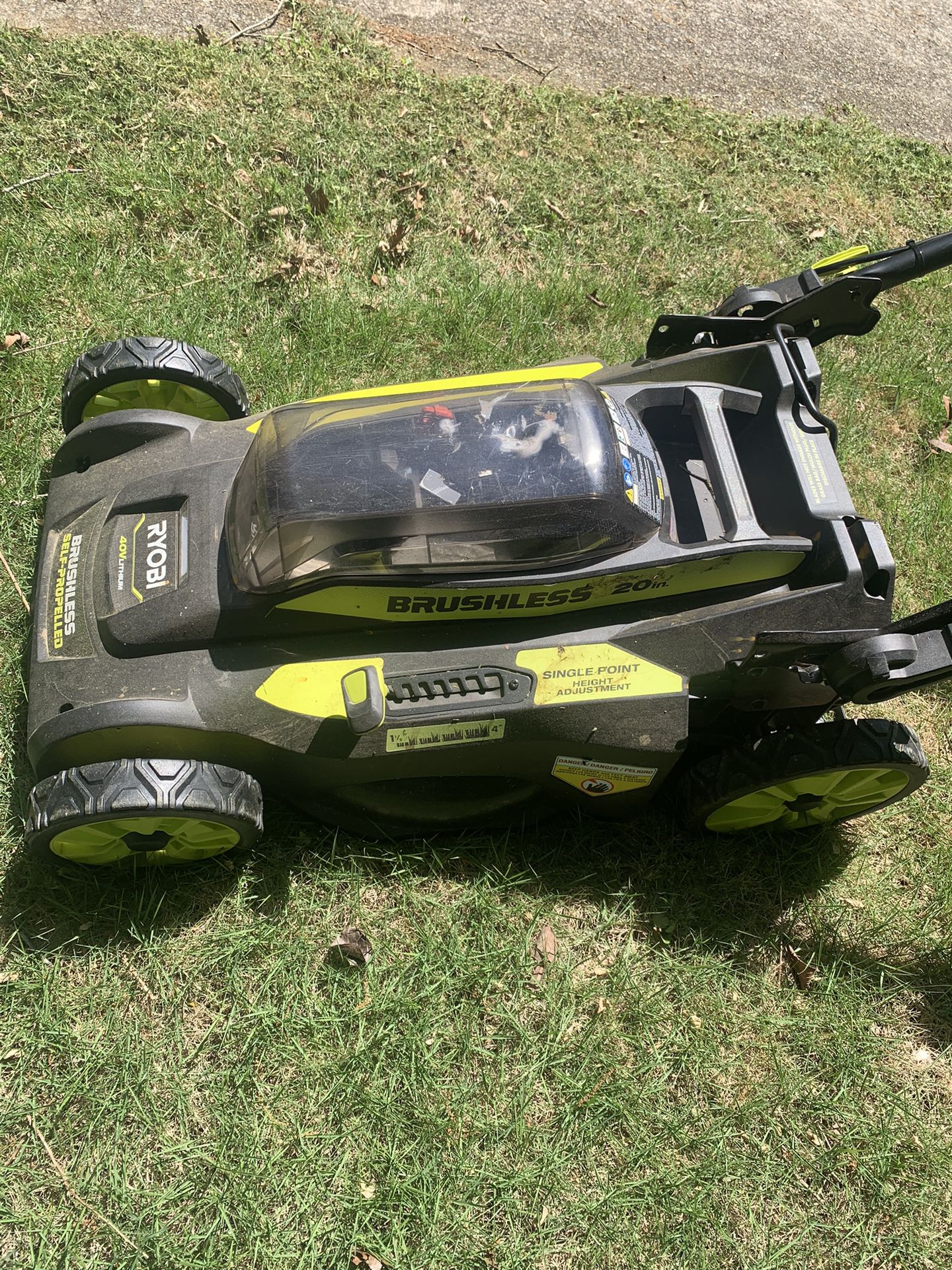 RYOBI 20” Self-propelled Cordless Lawnmower / Lawn Mower 