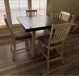 Ashley table/chairs
