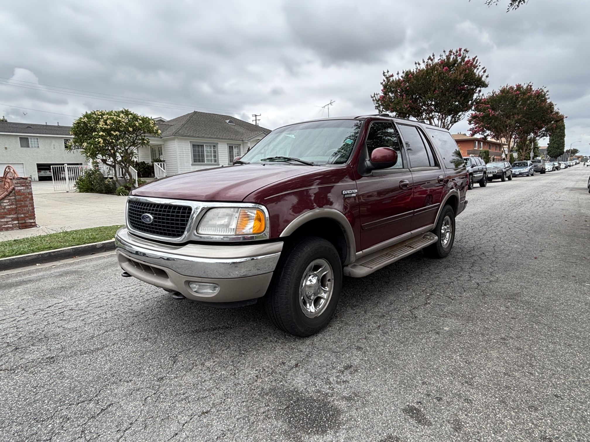 2000 FORD EXPEDITION 4x4 RUNS XLNT CLEAN TITLE CURRENT REGISTRATION 184k Mi