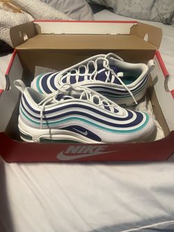 air max  both pairs 120 or 60 each 