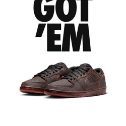 nike sb dunk "krampus" size 5.5 mens/7 womens