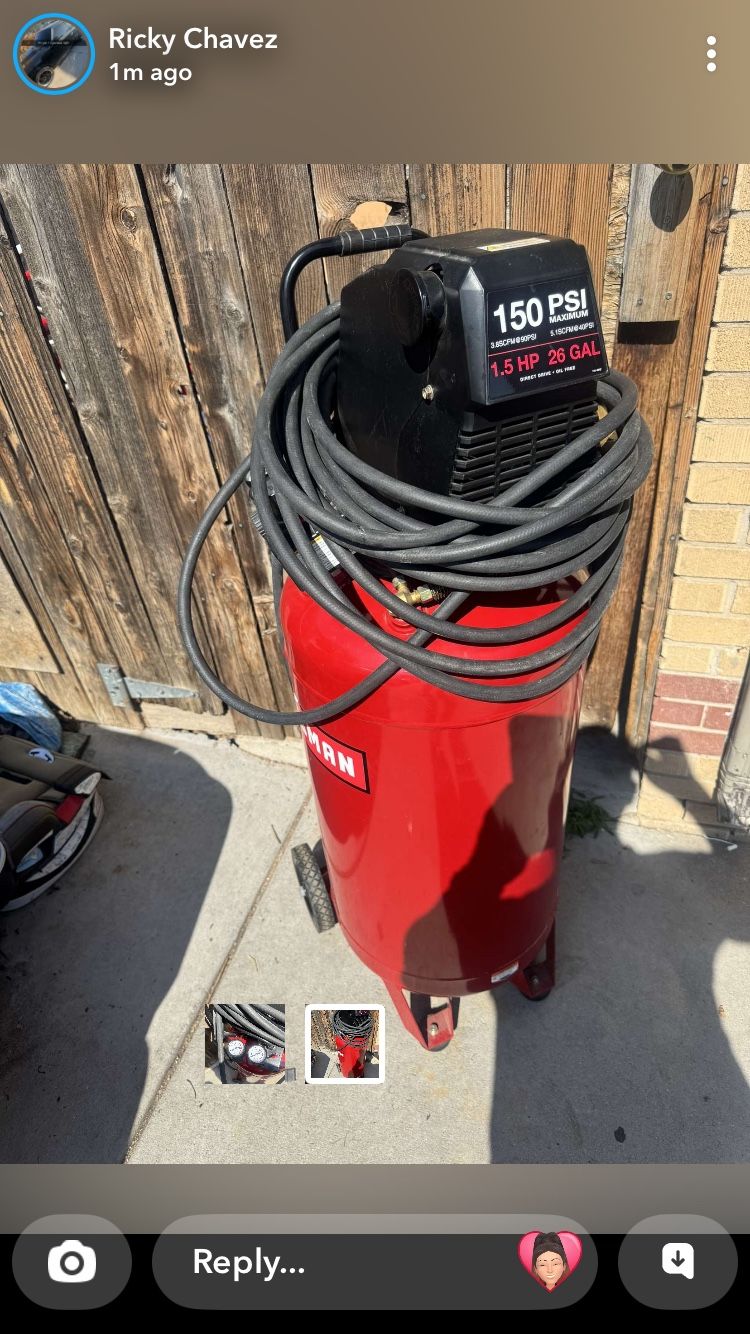 Craftsman Compressor. Almost New. Comes With Hoses