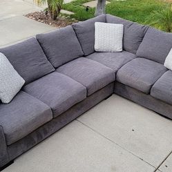 2 Piece Sectional Couch With Pillows 