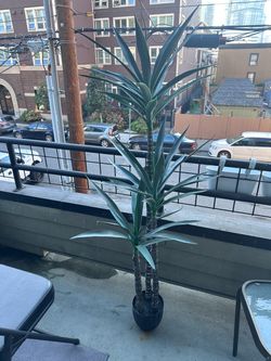 Artificial Tree 5.3ft