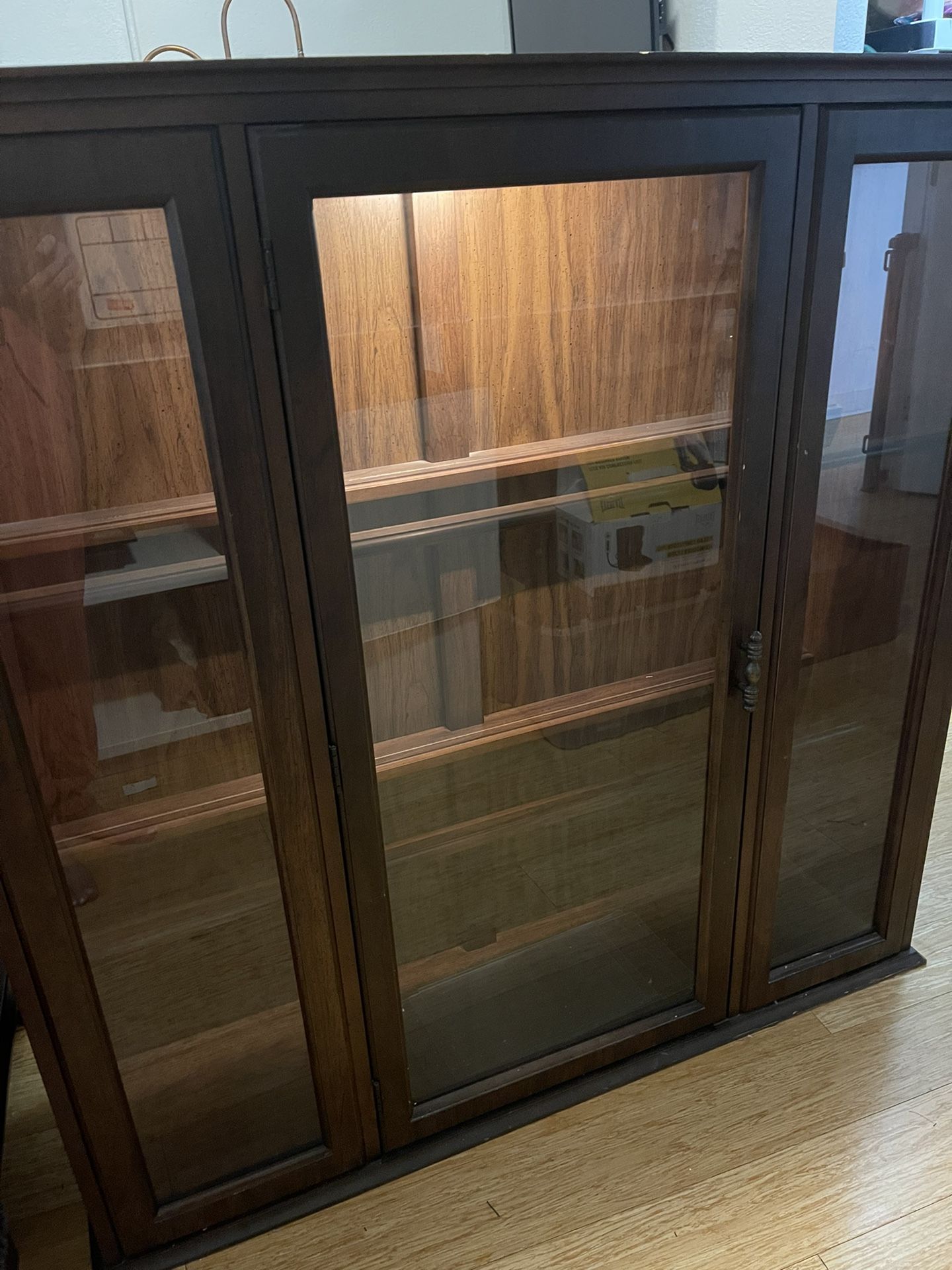 Hutch Top
