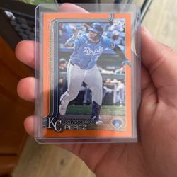 Salvador Perez Topps Orange /25 