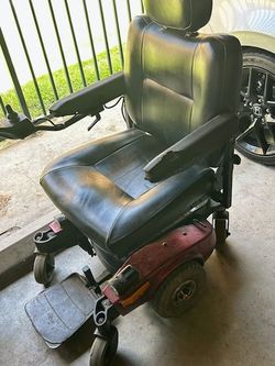 electric wheelchair