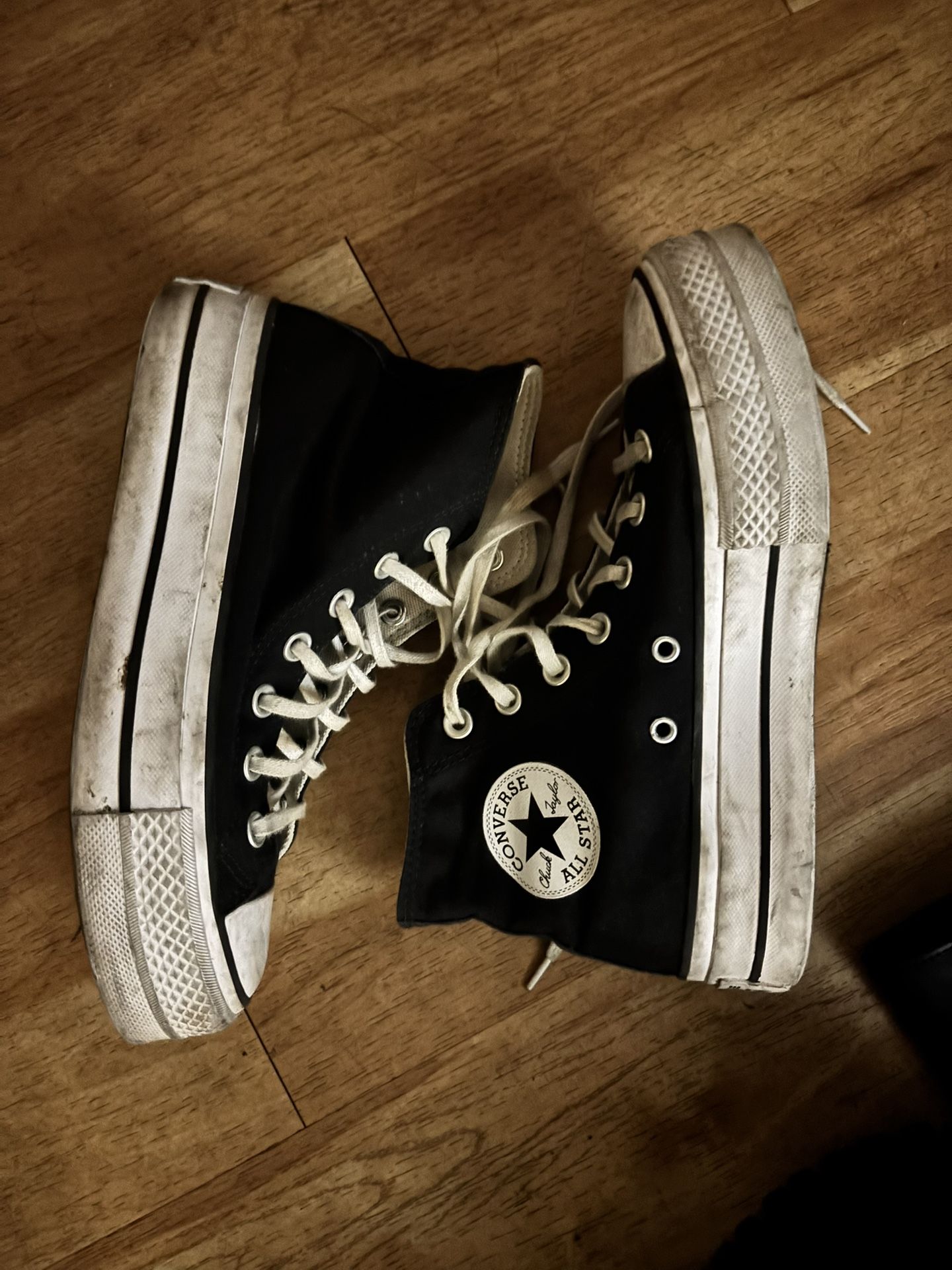 High top Converse $40