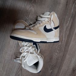 Buenos Tenis Nike Okey Size 8.5  Okey Personas Serias Okey Gracias Se Vale Ofrecer 