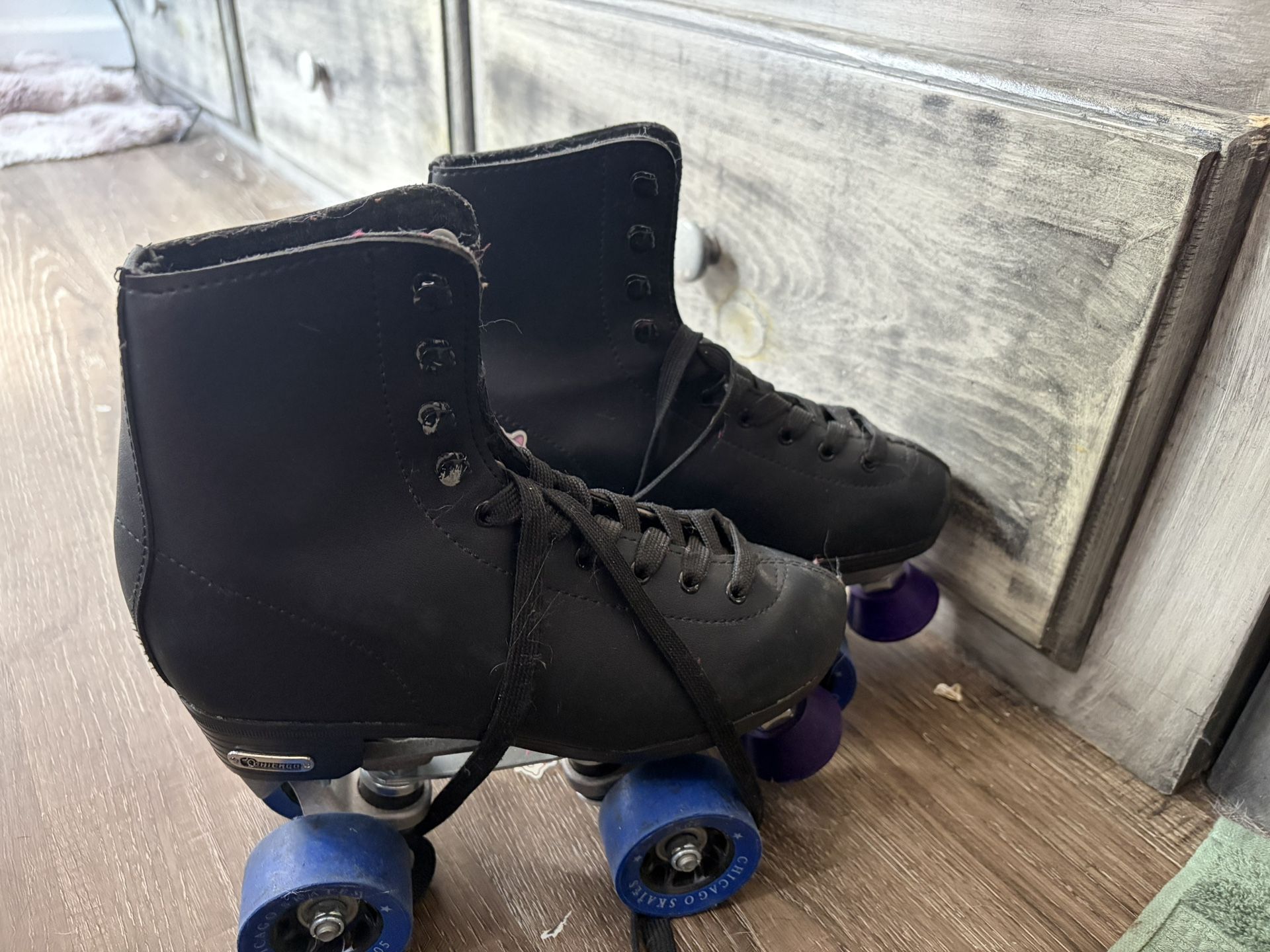 Men Size 5 Roller Skates