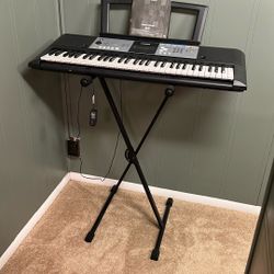 Keyboard- Yamaha PSR-E233 YPT-230 AND stand