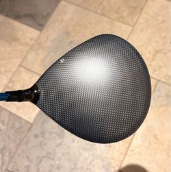 Like New TaylorMade Qi35 10.5* Adjustable Driver Head Only with original head cover and adjustment wrench