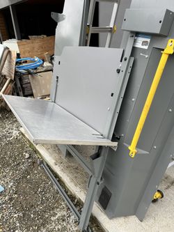 Van Shelf