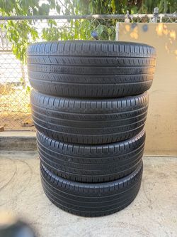 Set of 4 235/55/20 nexen