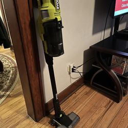 Ryobi Cordless Vacuum With All Accessories 