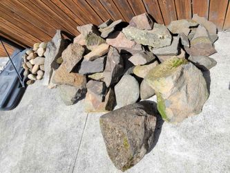 Different sizes rocks