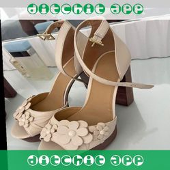 Chic Party Apparel Be the Star of the Occasion property part